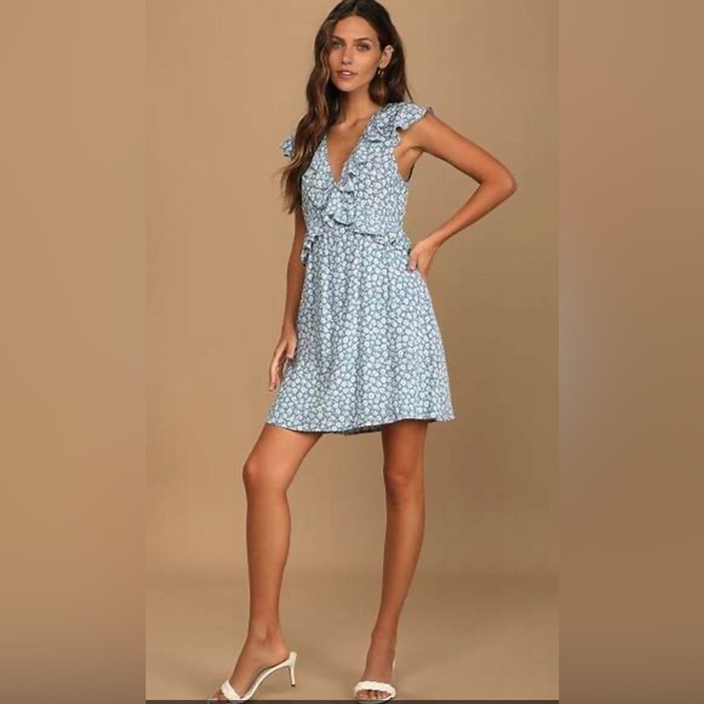 Lulu’s Here Comes the Sunshine Blue Floral Print Ruffled Mini Dress